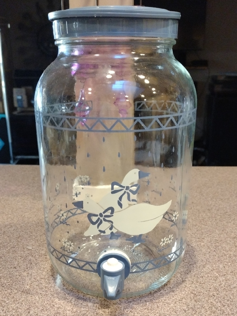 Vintage 80's Geese and Daisies Glass Beverage Dispenser